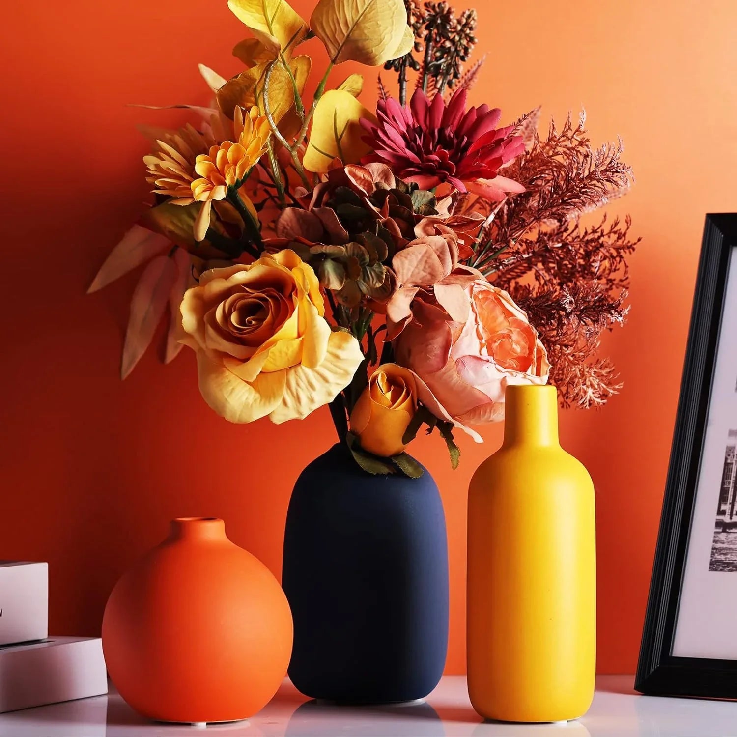 Nordic Ceramic Vase - Sleek Minimalist Home Decor