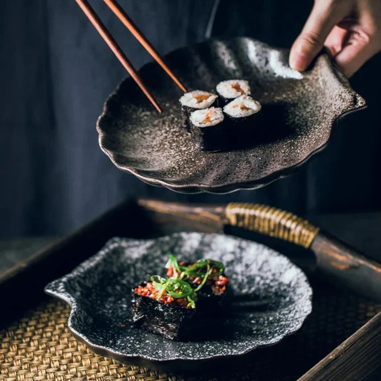 Elegant Shell Plates – Coastal-Inspired Dinnerware