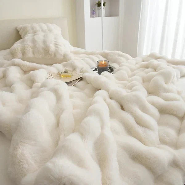 Luxurious Rabbit Faux Fur Throw Blanket - Ultra-Soft & Plush