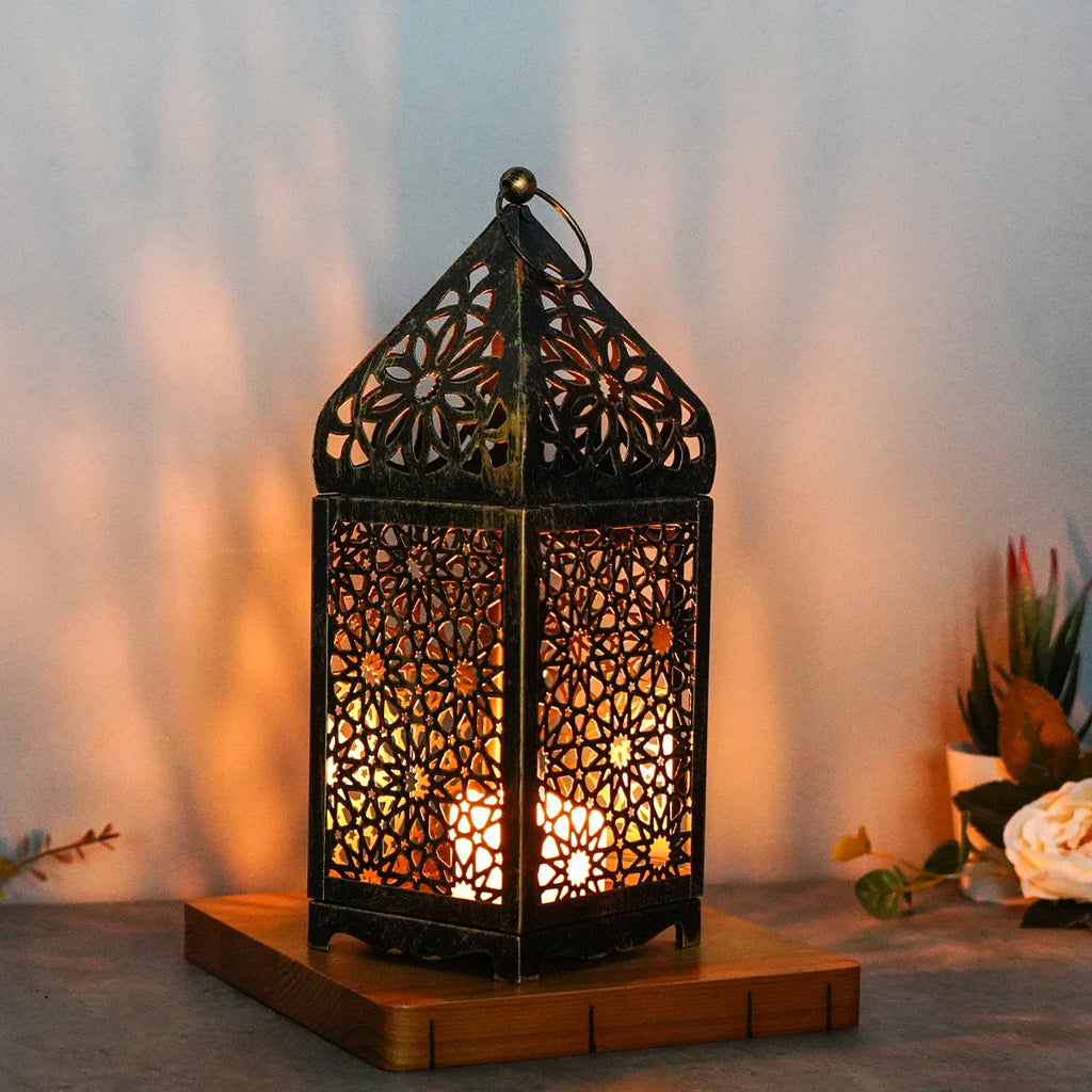 Japanese Cage Lantern — Elegant Vintage-Style Light in an Intricate Wire Cage