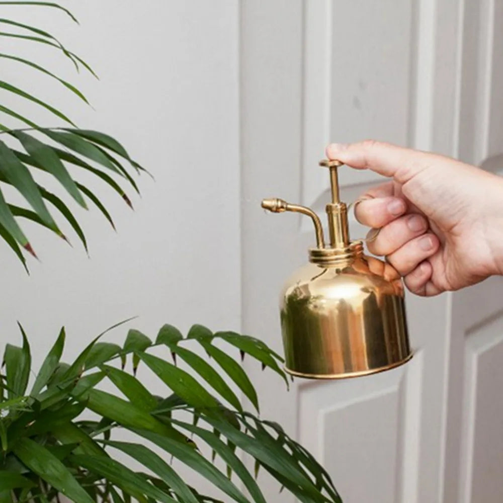 Gold-Finished Plant Spray Bottle – Elegant Mist for Healthy Plants