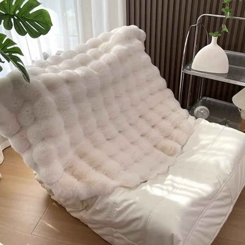 Luxurious Rabbit Faux Fur Round Rug