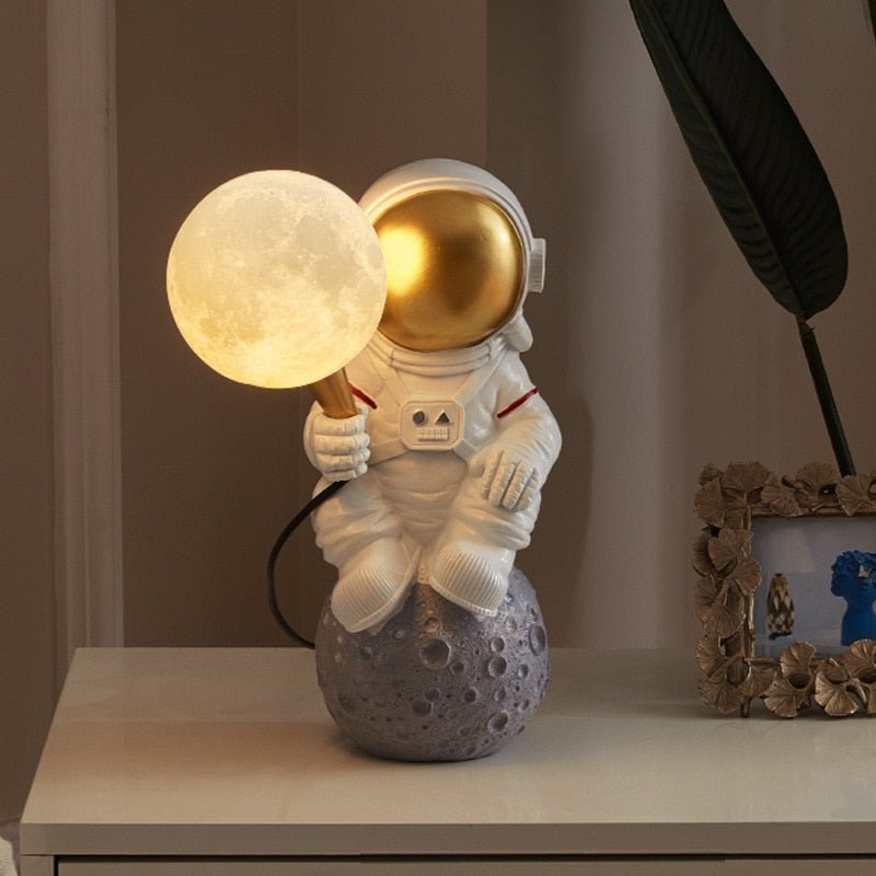 Astronaut Desk Lamp with Galaxy Glow