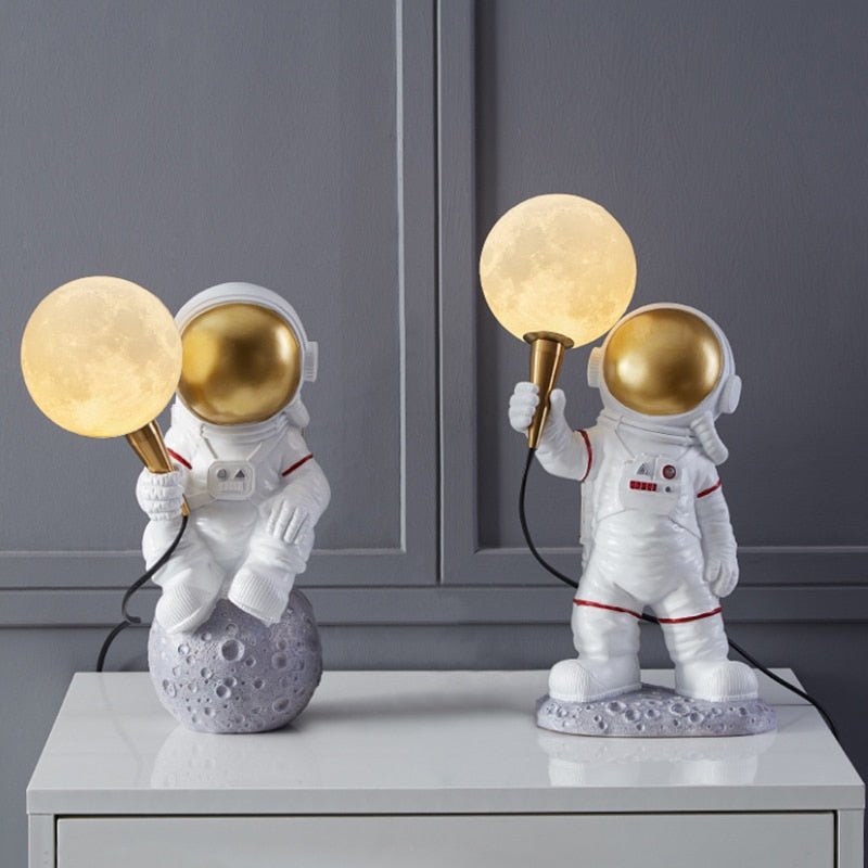 Astronaut Desk Lamp with Galaxy Glow