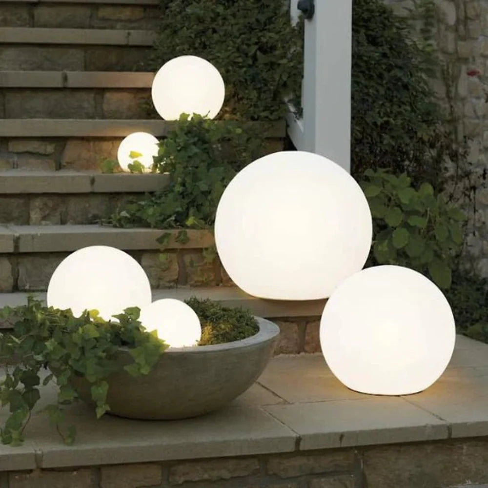 Weatherproof Globe Light – Durable Outdoor Globe Lamp